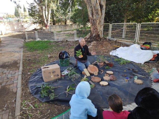 ניר כהן בפעילות לילדי בית חינוך מתן צילום כפיר נדולק